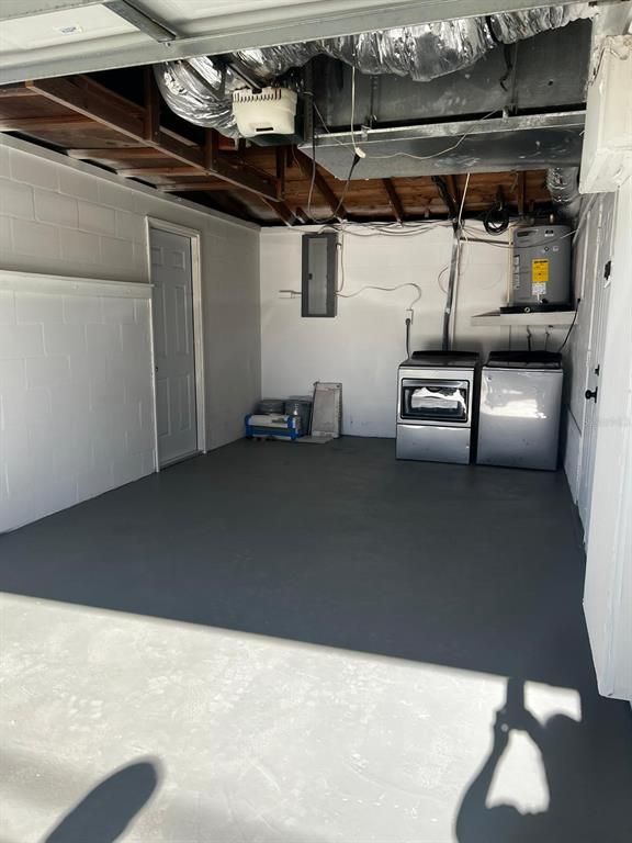 Garage, Interior