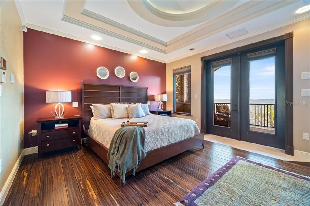 Bedroom, Interior, Recessed Lighting, Water, Wood Texture Flooring