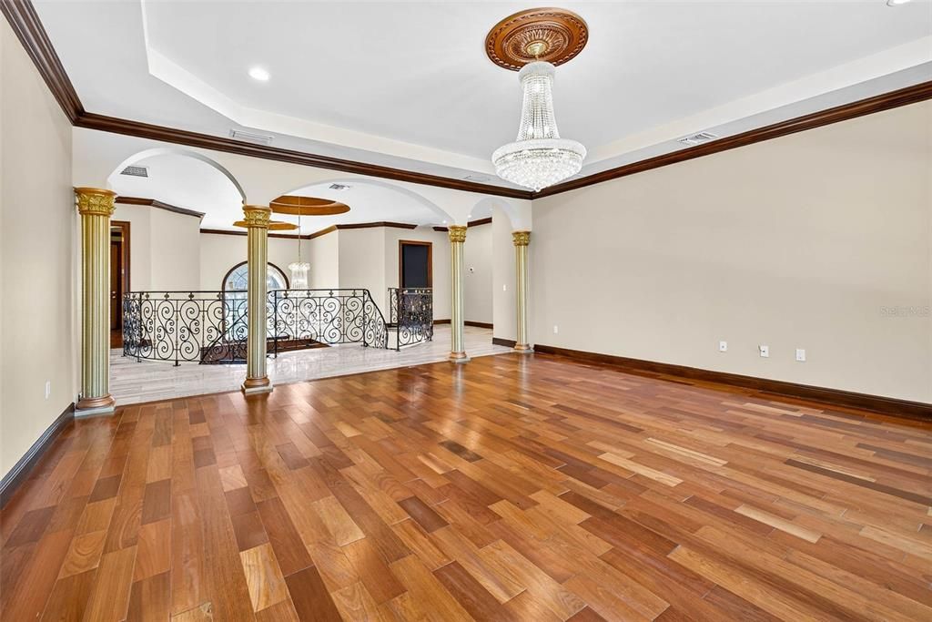Chandelier, Interior, Recessed Lighting, Wood Texture Flooring