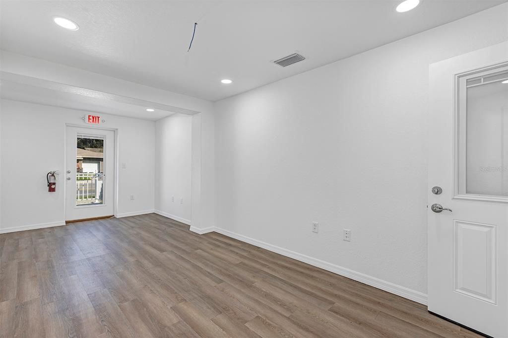 Empty room, Interior, Recessed Lighting, Wood Texture Flooring