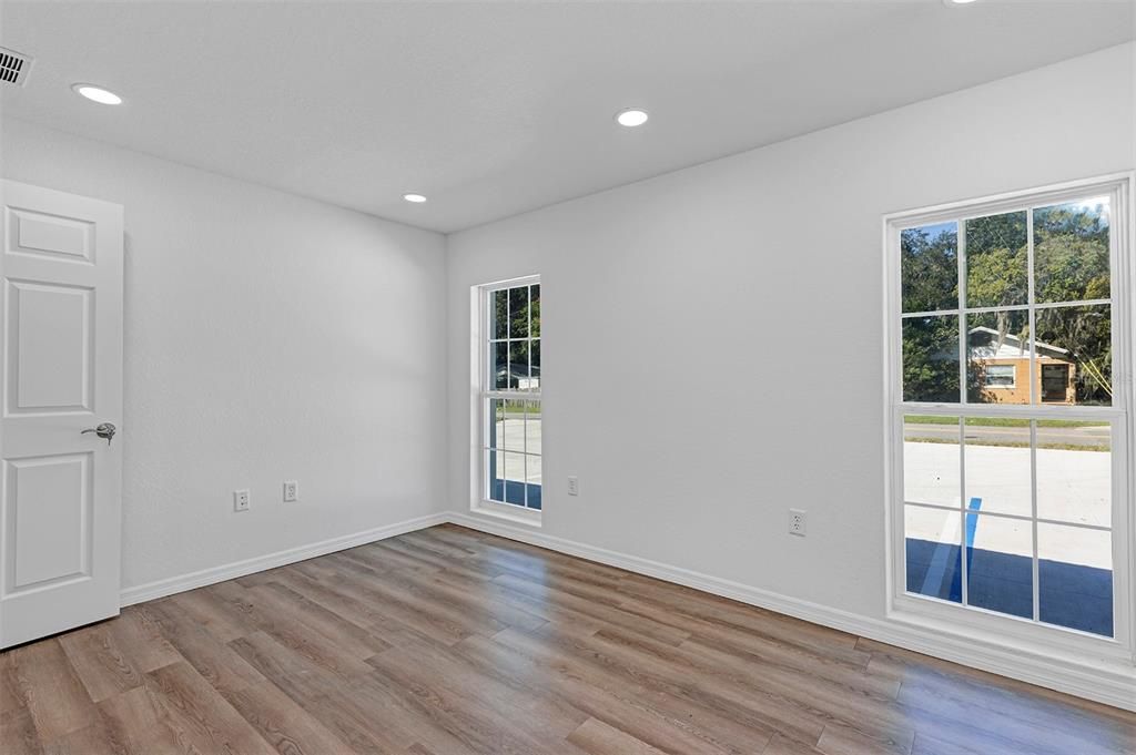 Empty room, Interior, Recessed Lighting, Wood Texture Flooring