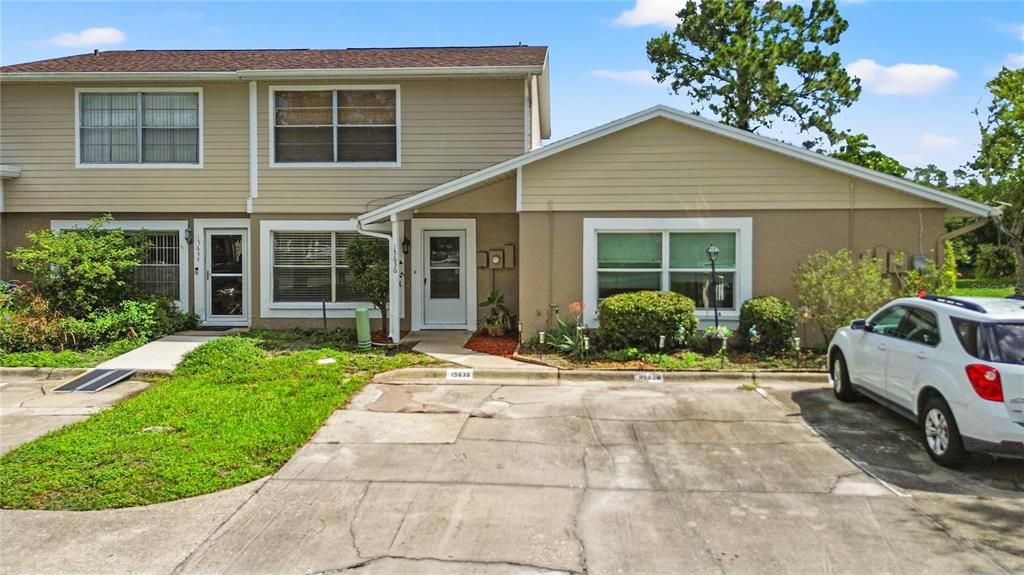 Exterior, Facade, American Craftsman