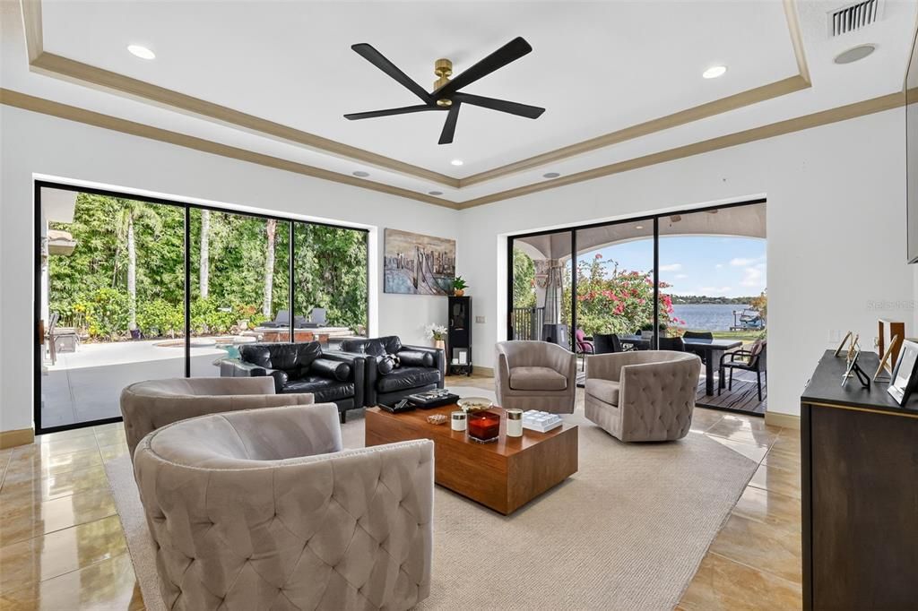 Interior, Living room, Recessed Lighting, Water