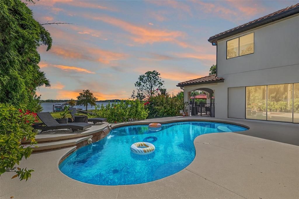 Exterior, Pool, Water