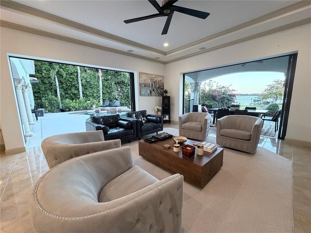 Interior, Living room, Recessed Lighting, Water