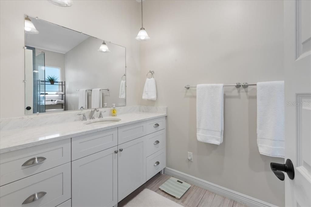 Bathroom, Interior, Pendant Lights