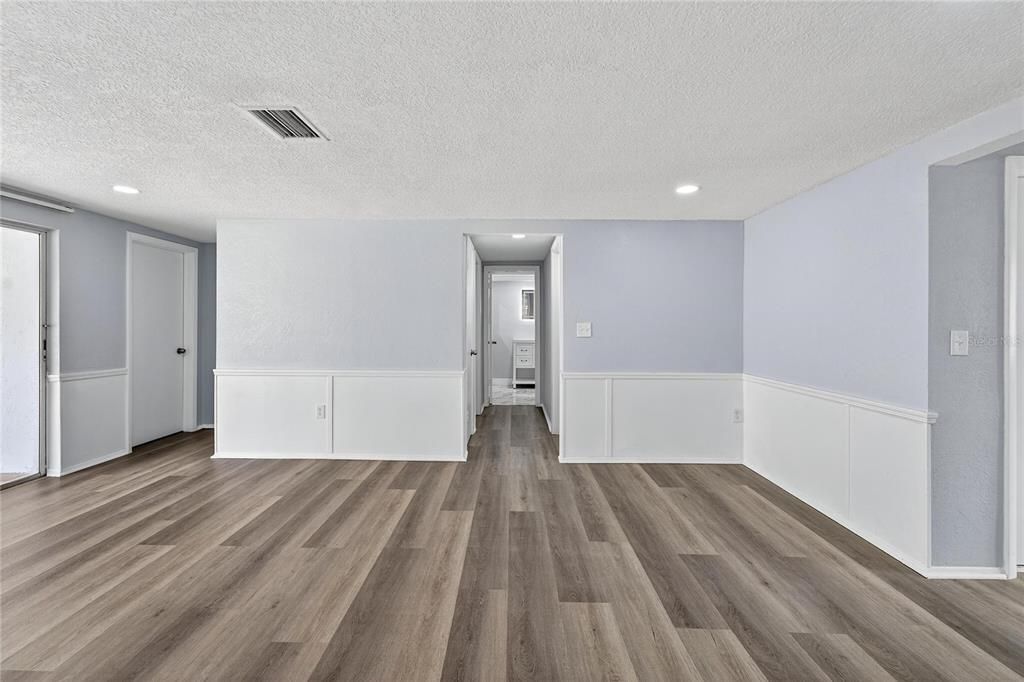 Empty room, Interior, Recessed Lighting, Wood Texture Flooring