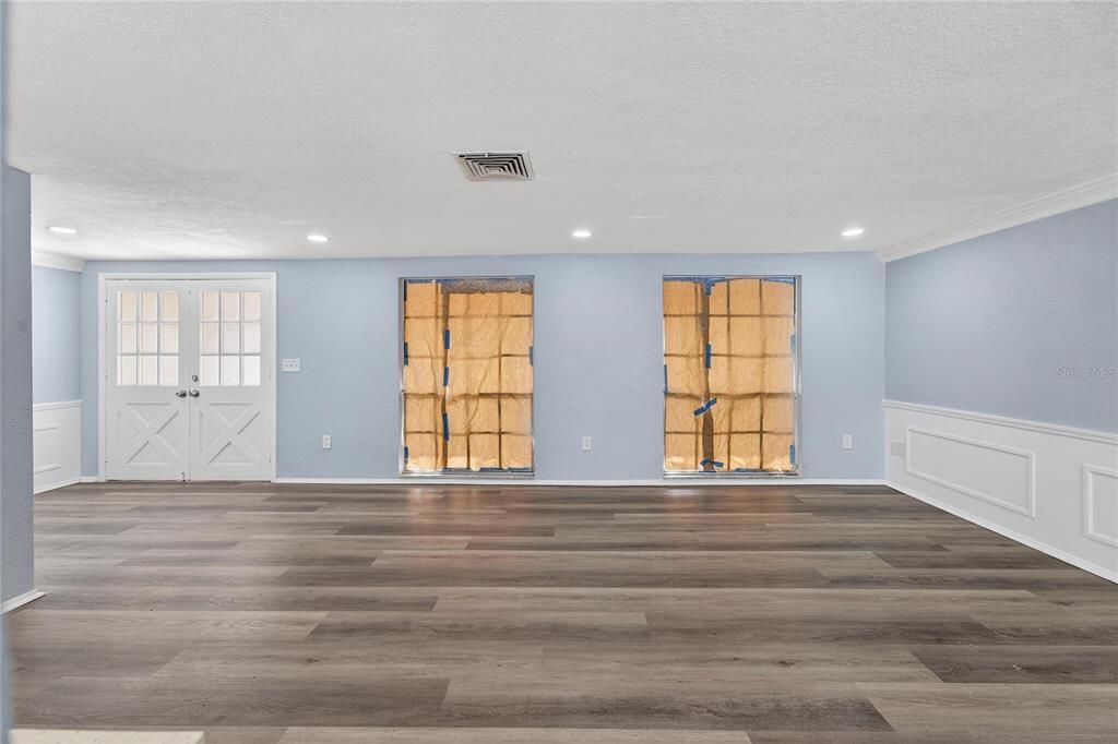 Empty room, Interior, Recessed Lighting, Wood Texture Flooring