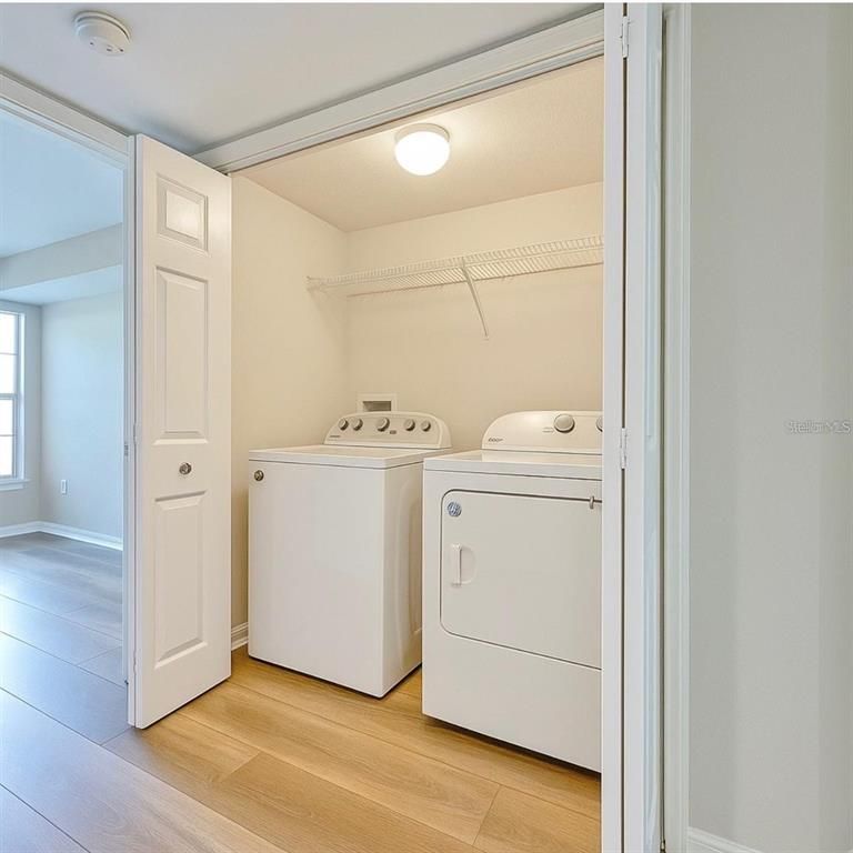 Interior, Utility Closets, Washer, Wood Texture Flooring