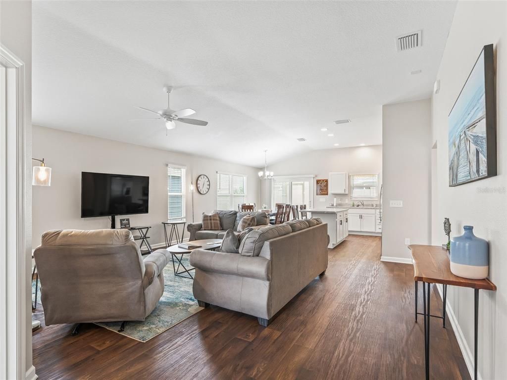 Chandelier, Dining room, Interior, Kitchen, Living room, Recessed Lighting, Wood Texture Flooring