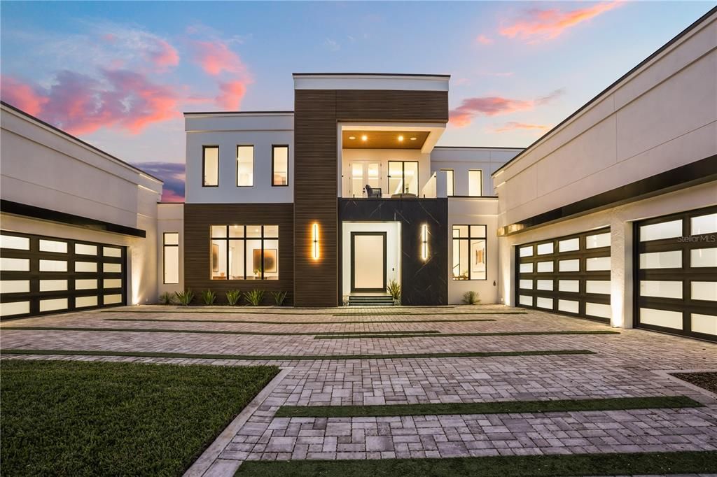 Attached, Exterior, Facade, Modern