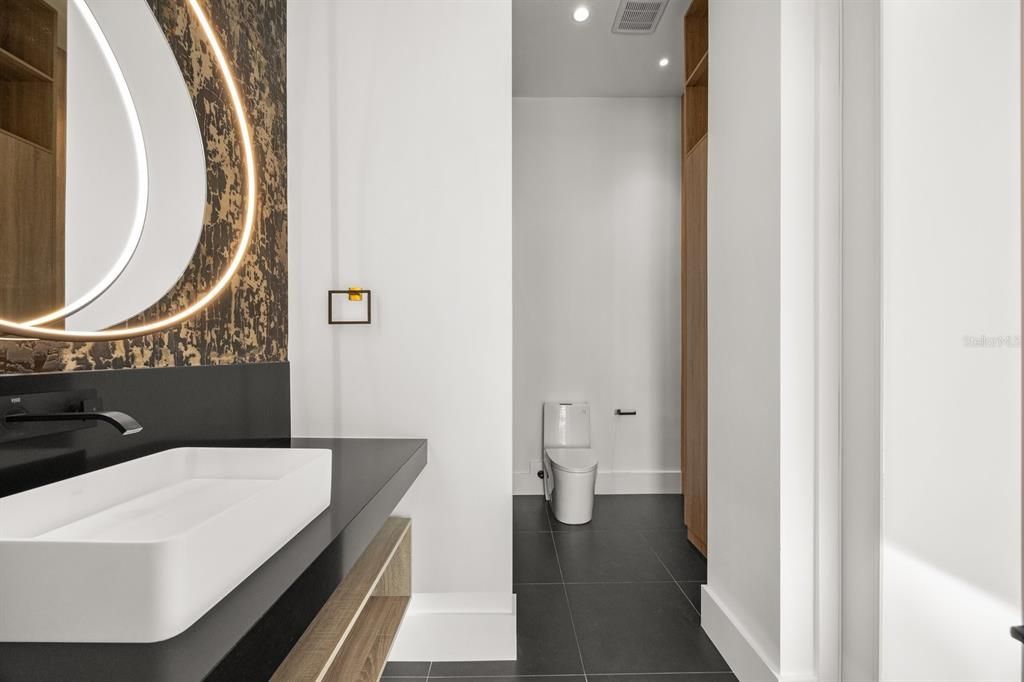 Bathroom, Interior, Recessed Lighting