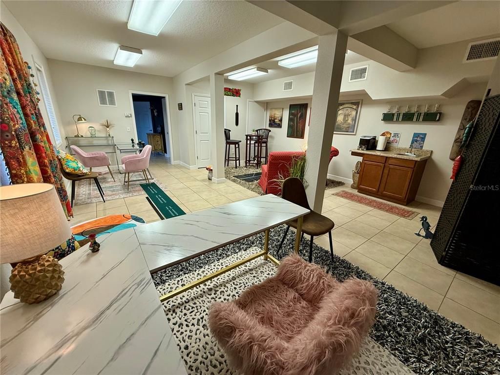 Dining room, Interior