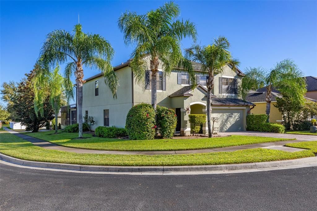 Attached, Exterior, Facade, French Provincial