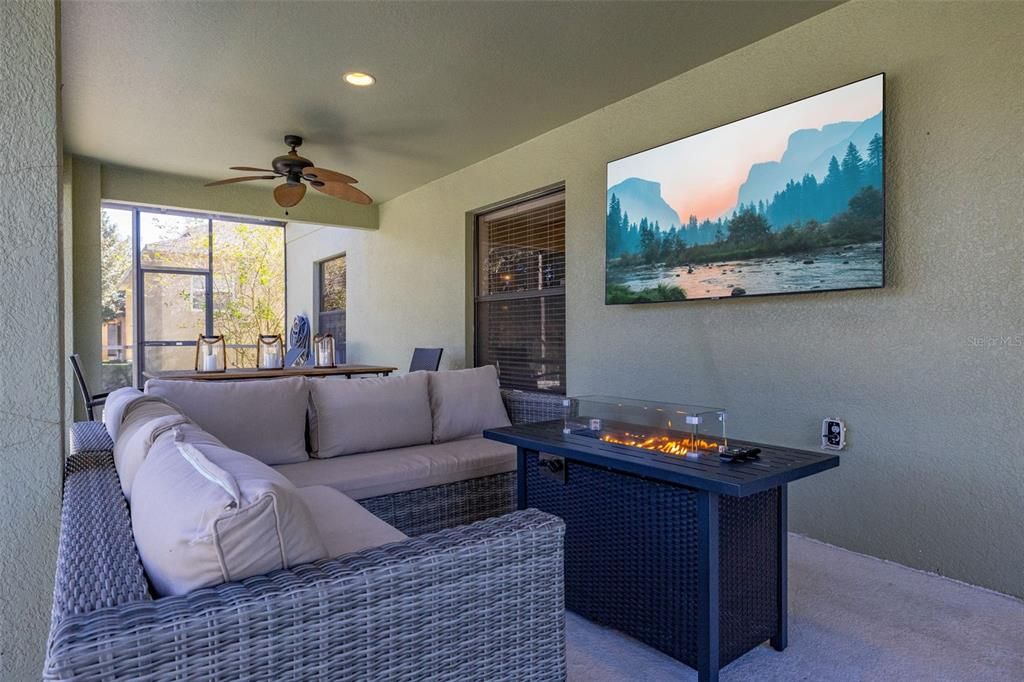 Dining room, Fireplace, Interior, Living room, Recessed Lighting