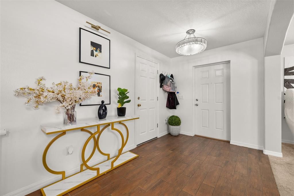 Chandelier, Interior, Wood Texture Flooring