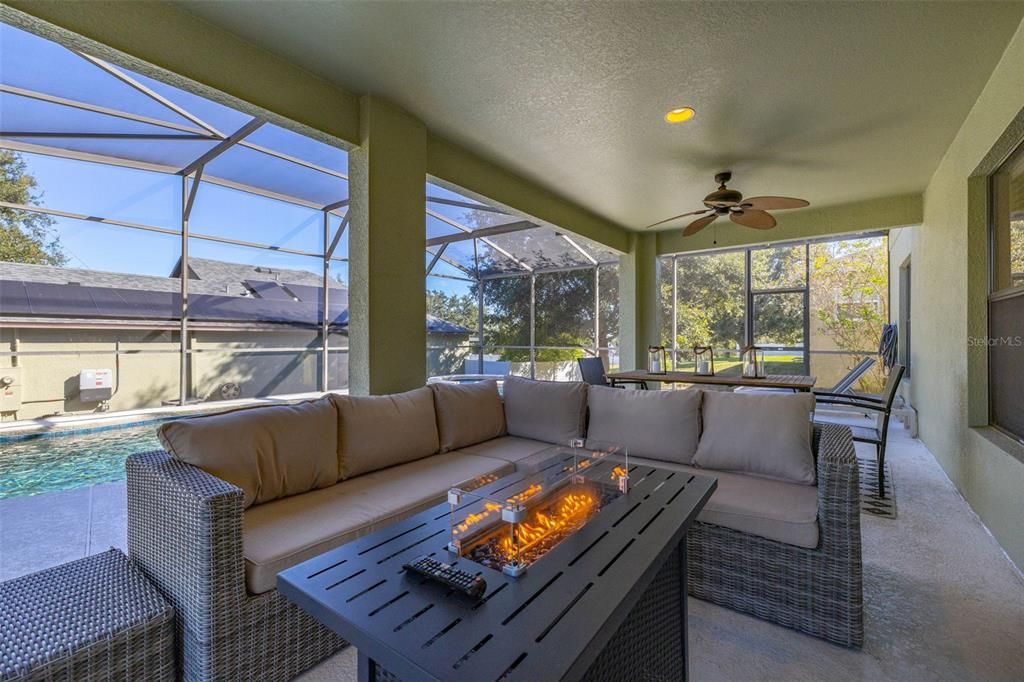 Dining room, Glass Ceilings, Interior, Pool, Recessed Lighting, Sun Room