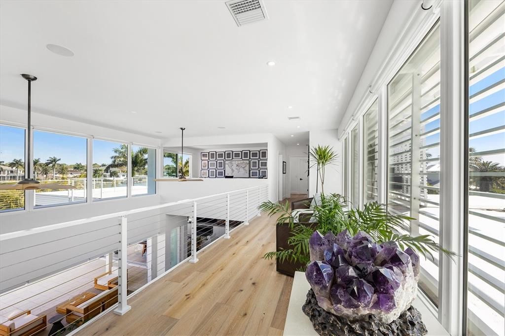 Interior, Pendant Lights, Recessed Lighting, Wood Texture Flooring