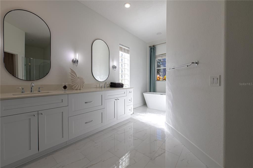 Bathroom, Dual Sink Vanities, Free Standing Baths, Interior, Marble, Recessed Lighting