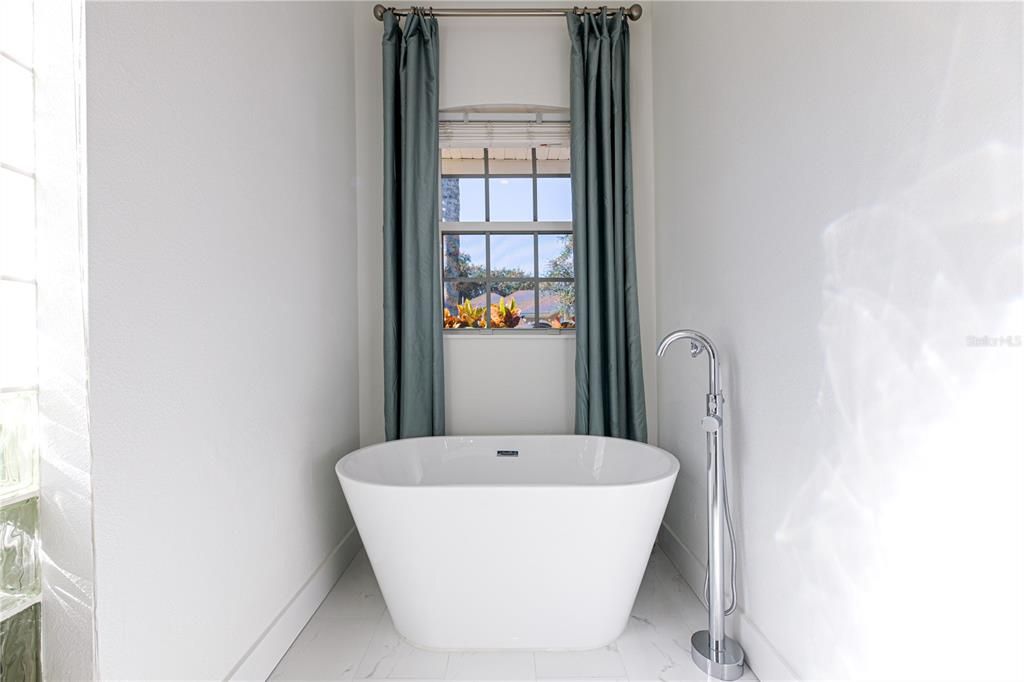 Bathroom, Free Standing Baths, Interior, Marble