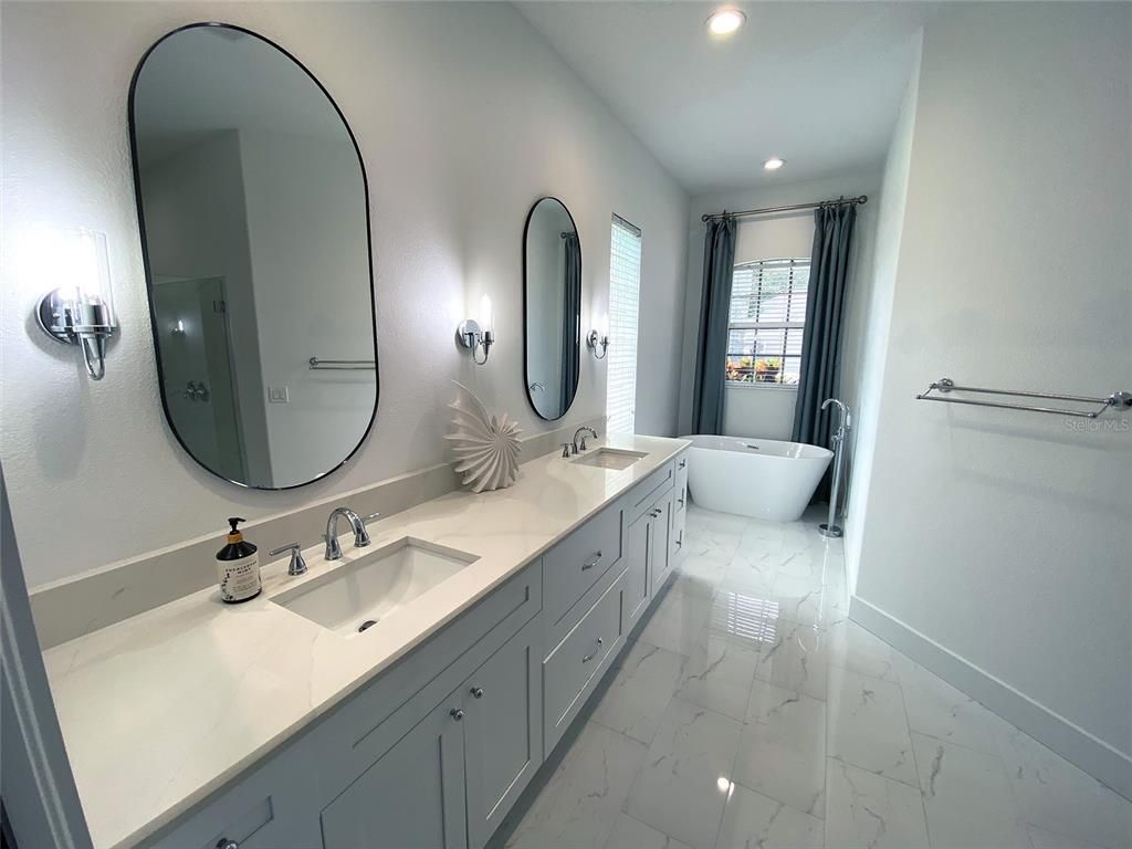 Bathroom, Dual Sink Vanities, Free Standing Baths, Interior, Marble, Recessed Lighting