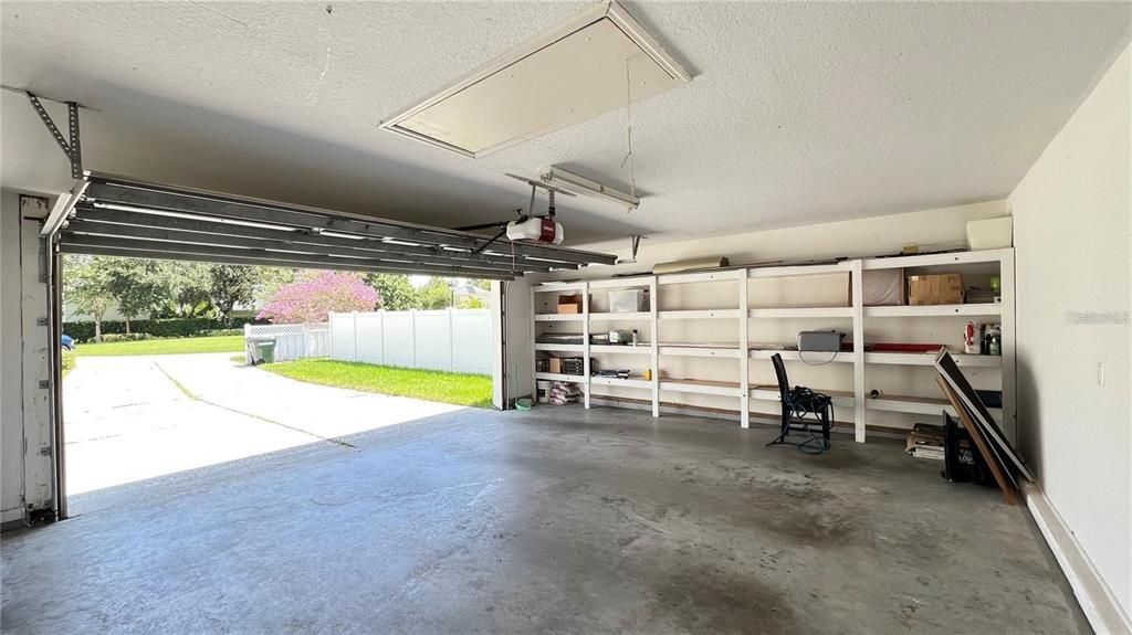 Garage, Interior