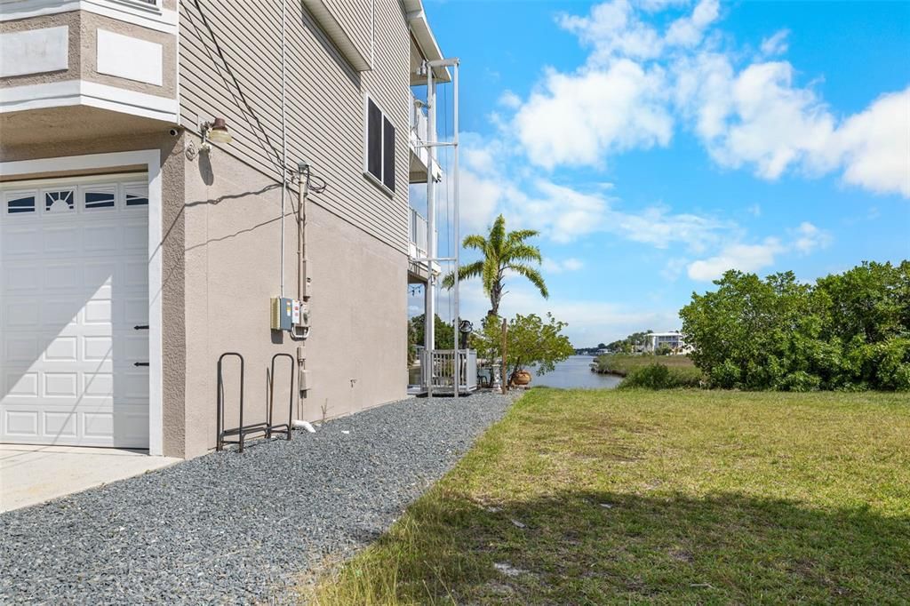 Backyard, Detached Garage, Exterior