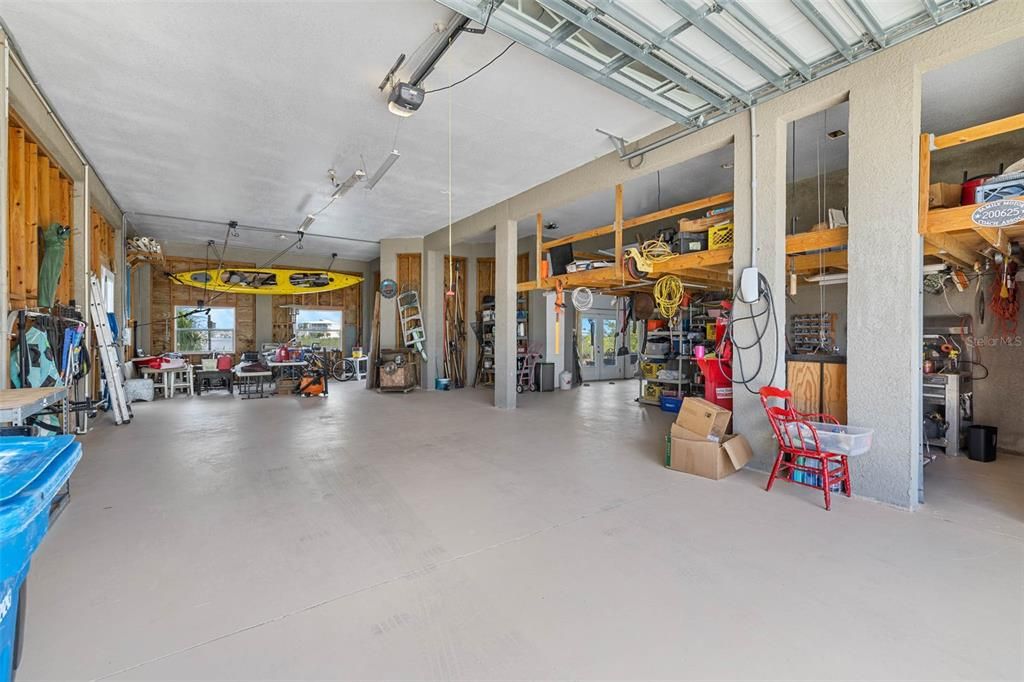 Garage, Interior