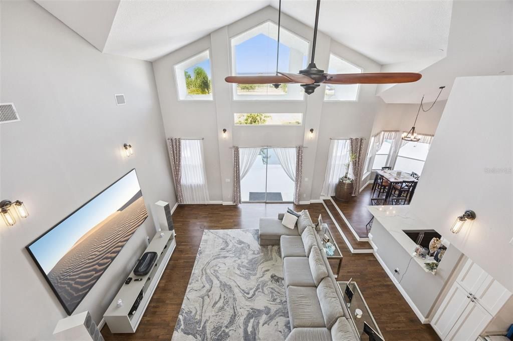 Chandelier, Dining room, Interior, Living room, Wood Texture Flooring
