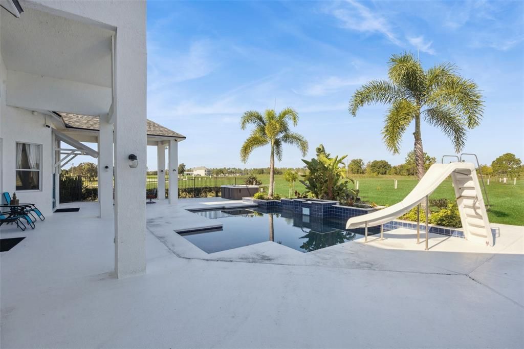 Exterior, Playground, Pool