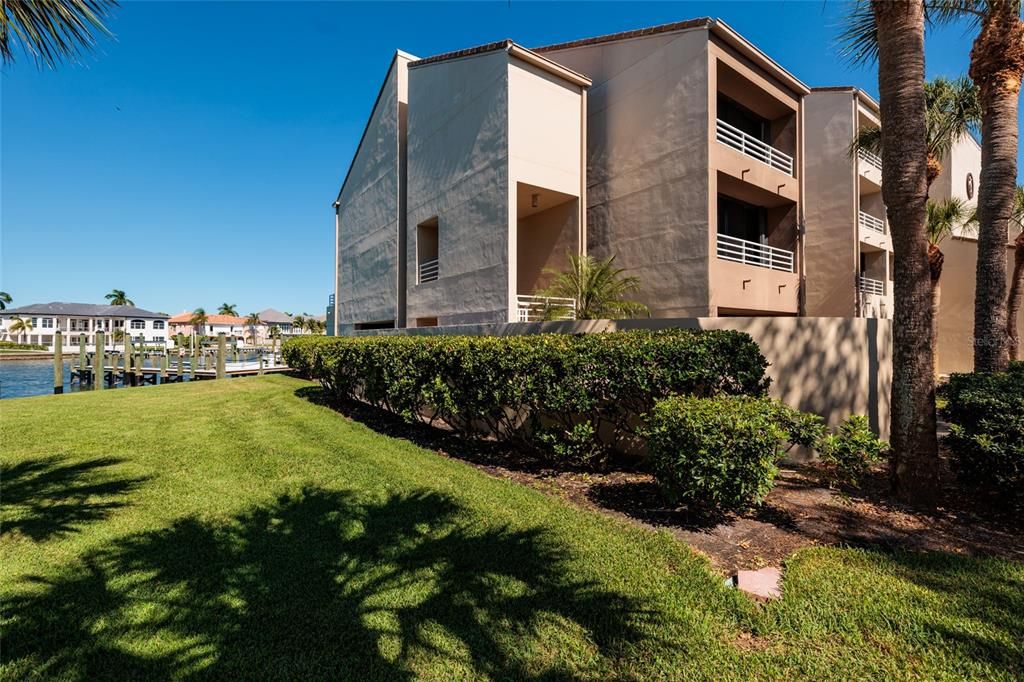 Backyard, Exterior, Water