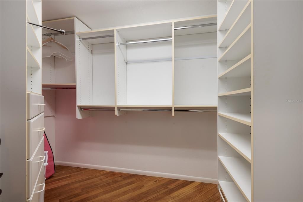 Interior, Walk-in Closets, Wood Texture Flooring