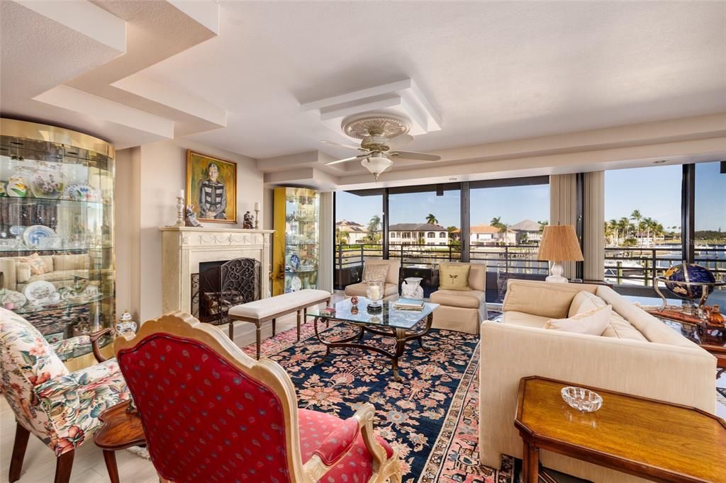 Fireplace, Interior, Living room, Water