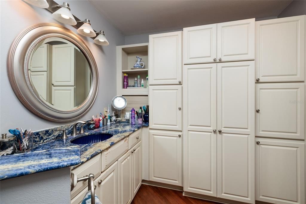 Bathroom, Dual Sink Vanities, Interior, Wood Texture Flooring
