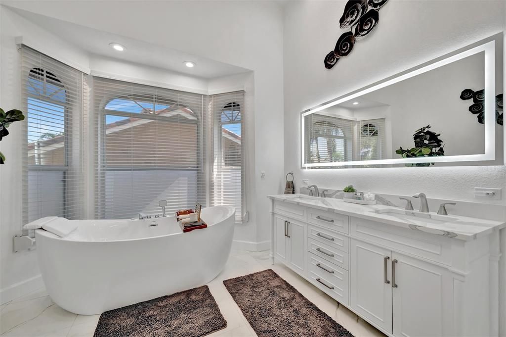 Bathroom, Dual Sink Vanities, Free Standing Baths, Interior, Recessed Lighting