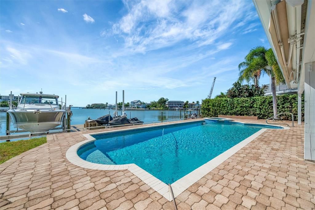 Exterior, Pool, Water