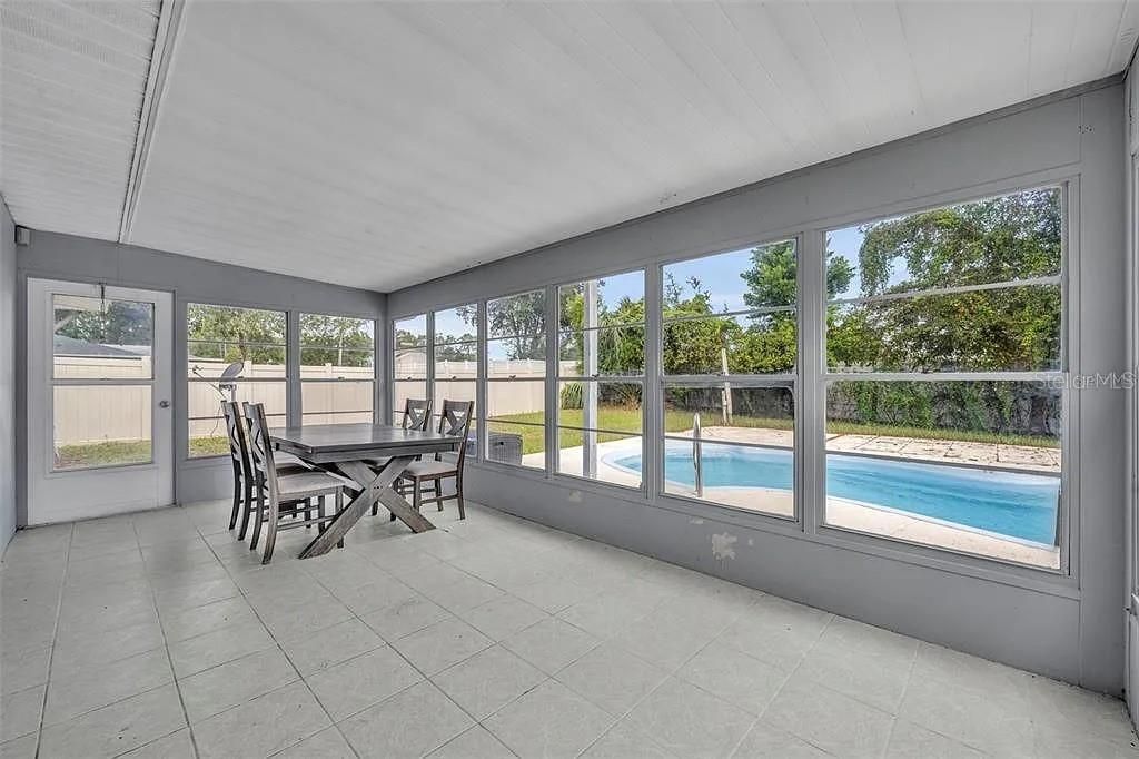 Dining room, Interior, Sun Room