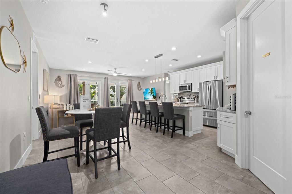 Dining room, Interior, Kitchen, Pendant Lights, Recessed Lighting, Stainless Steel Appliances