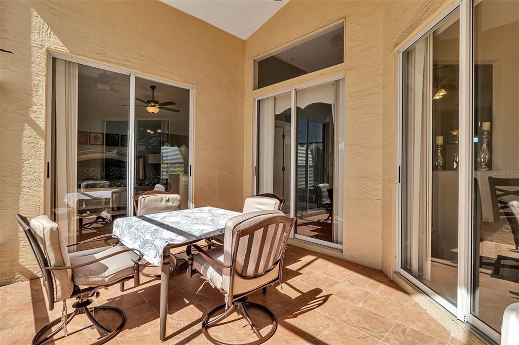 Dining room, Exterior