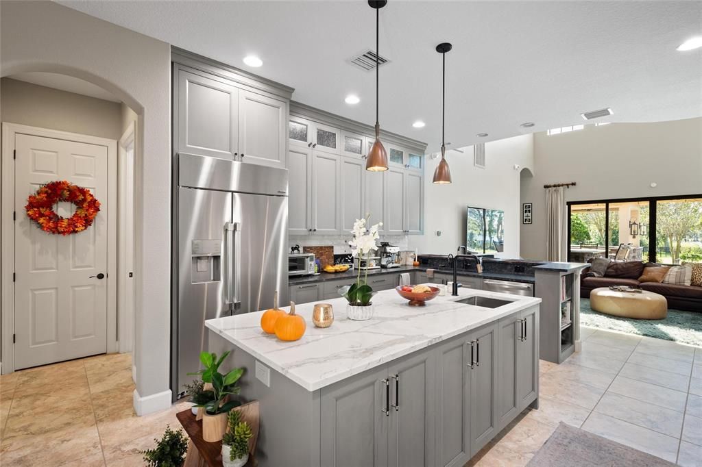 Interior, Kitchen, Living room, Pendant Lights, Recessed Lighting, Stainless Steel Appliances