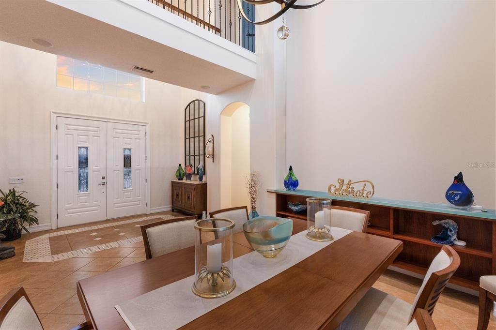 Dining room, Interior