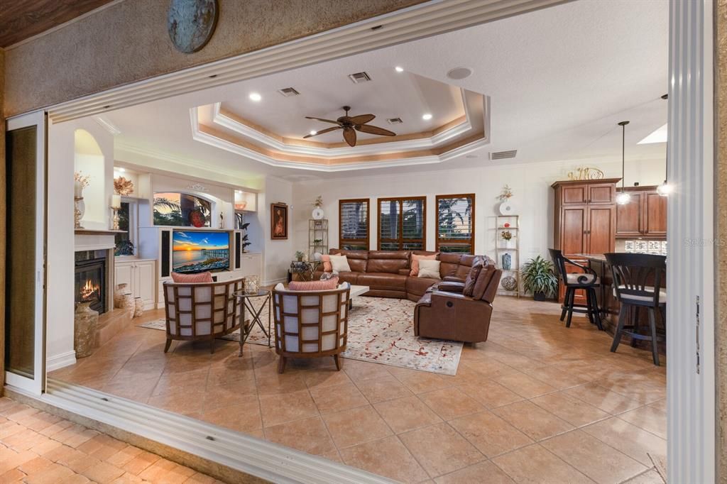 Fireplace, Interior, Living room, Recessed Lighting