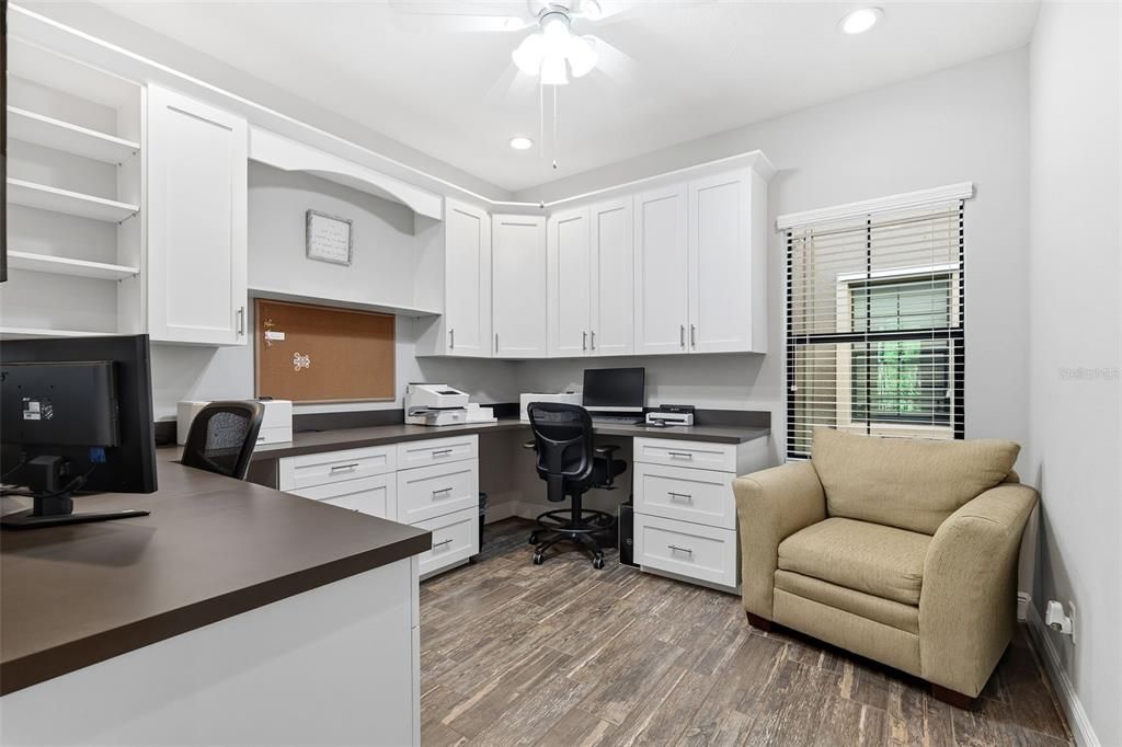 Home Office, Interior, Recessed Lighting, Wood Texture Flooring