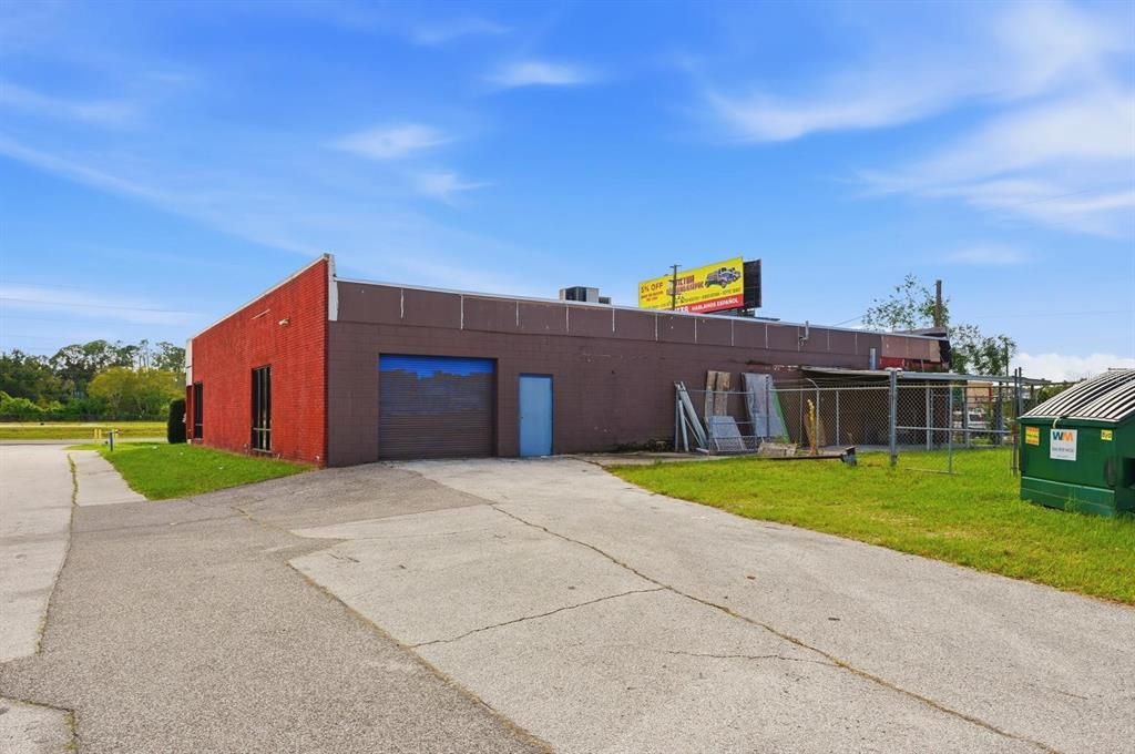 Backyard, Detached Garage, Exterior