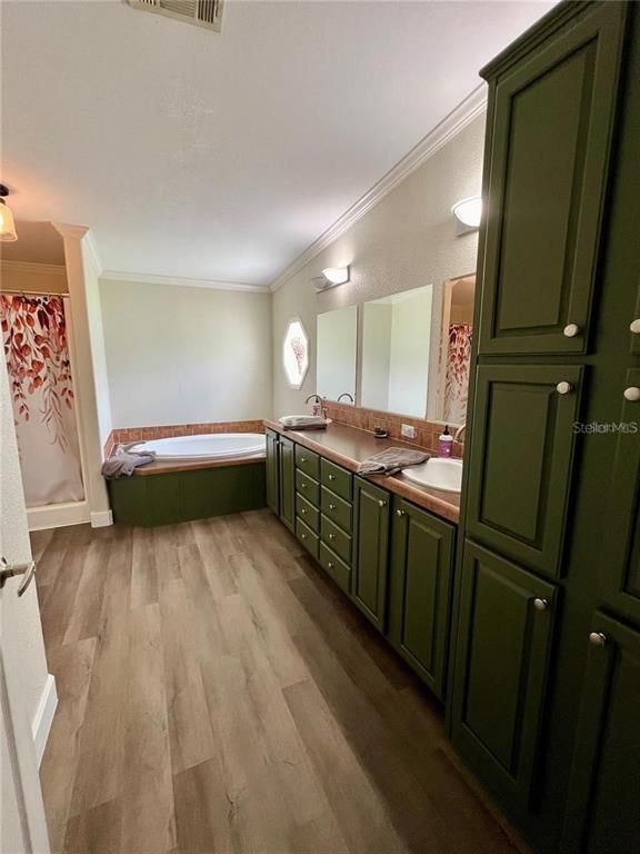 Bathroom, Dual Sink Vanities, Interior, Wood Texture Flooring