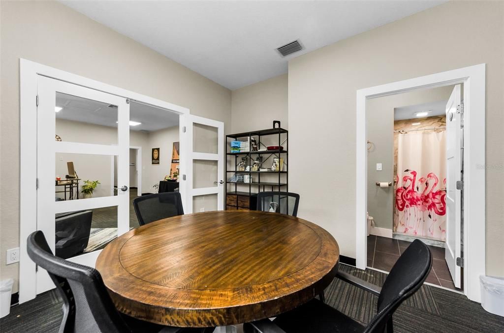 Dining room, Interior