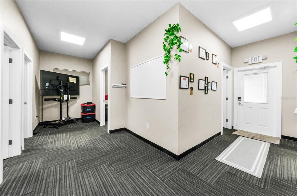 Fitness Equipment, Interior, Recessed Lighting