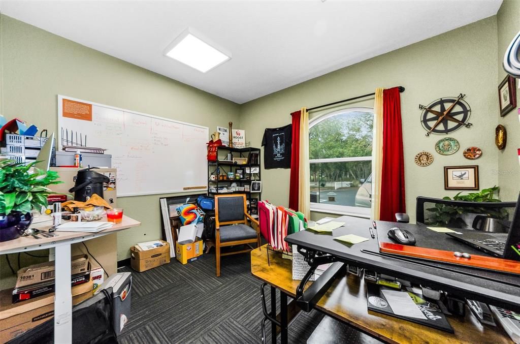 Home Office, Interior