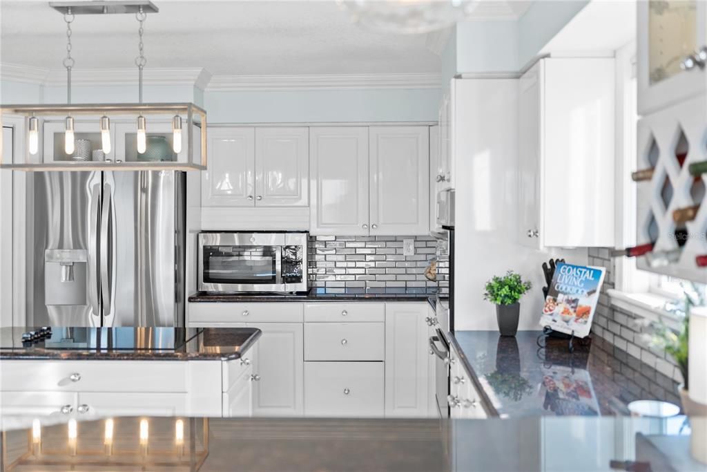 Interior, Kitchen, Pendant Lights, Stainless Steel Appliances