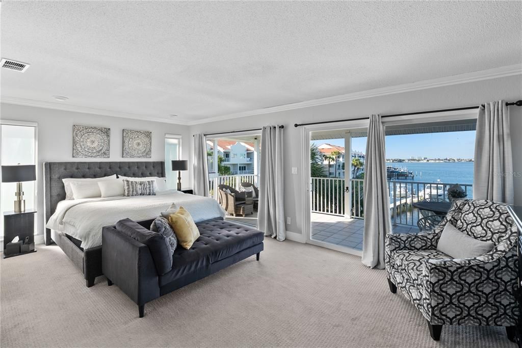 Bedroom, Interior, Water